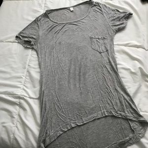 Light grey stretchy t-shirt